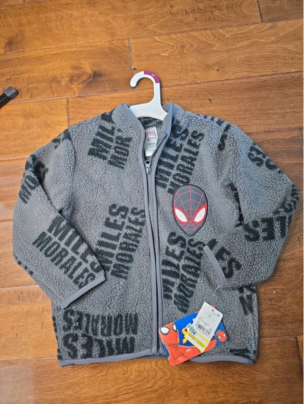 5t brand new spider man jacket item, 234G2